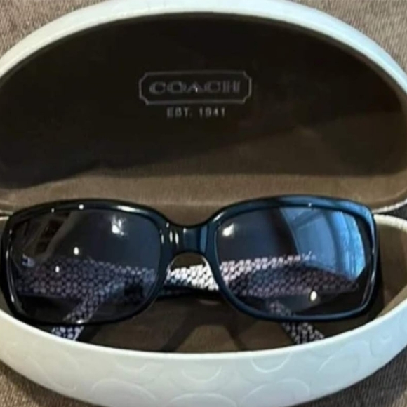 Coach Sunglasses - Picture 6 of 6